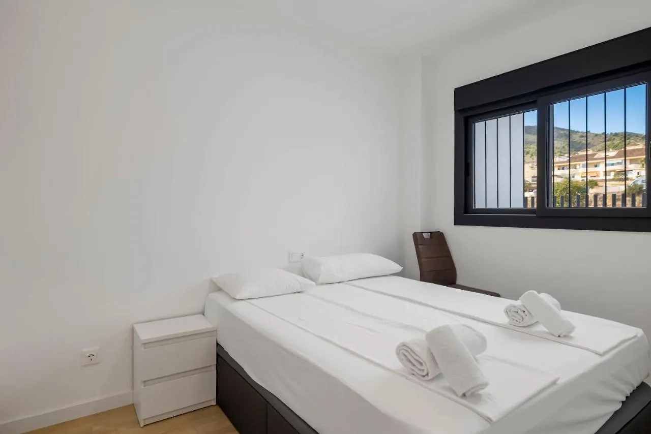 Daire Panoramic Terrace With Pool In Benalmadena By Costarentals - Ref 43